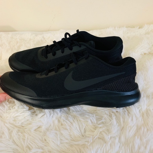 Nike Flex Experience Sneakers - Picture 3 of 7